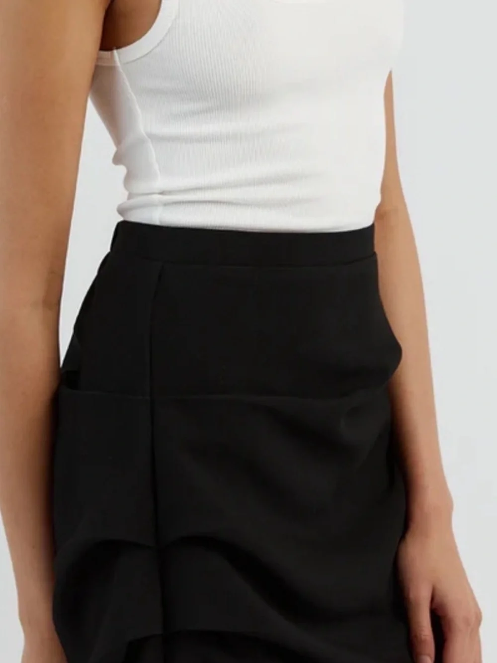 DISSH Black Rouched Maxi skirt US 6 - Picture 3 of 5